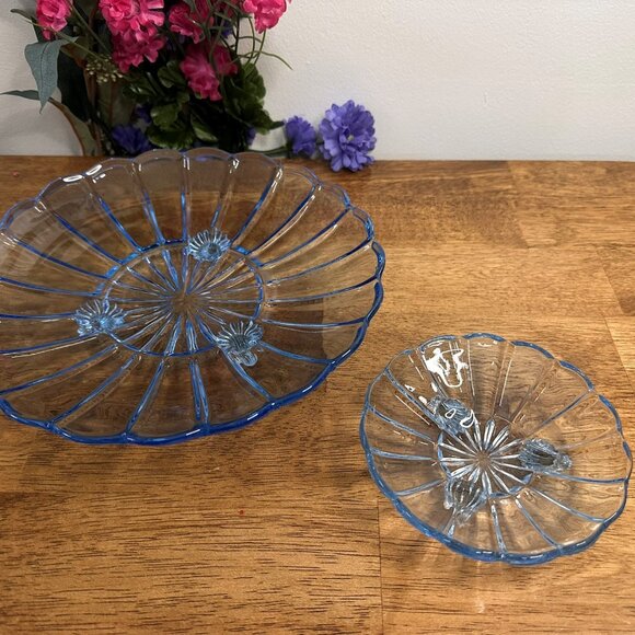 Vintage Blue Glass 3-Footed Dish Set Retro Ribbed Pattern Decorative Bowl - Picture 3 of 9
